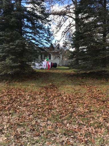 Snowman corpse pose or side plank? 🤷🏻‍♀️