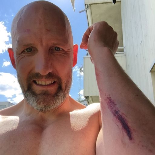 Aj, varken gubbe eller utrustning tog sig hem utan defekter