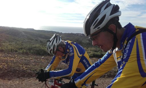 Le Rapace le bec dans le guidon ;-))