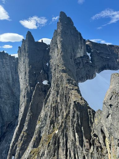 The beautiful N ridge to go up 🤩