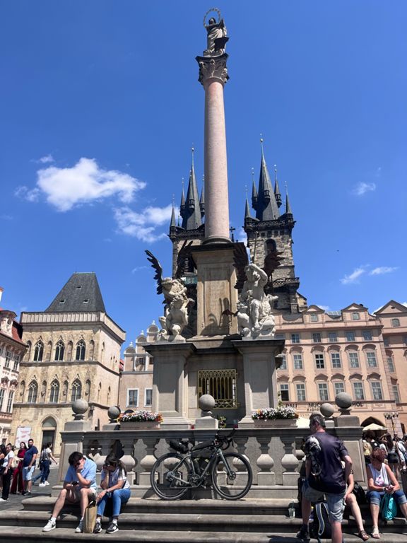 Gravel ride to Prague photo 1