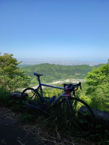 新湊大橋がかろうじて見えた。