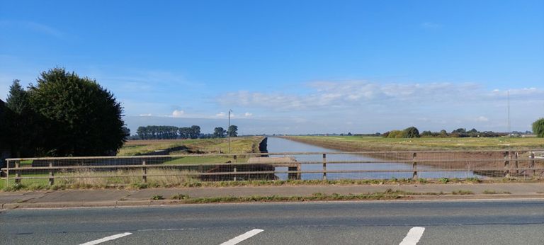 Looking south west, upstream, from Fosdyke Bridge.
