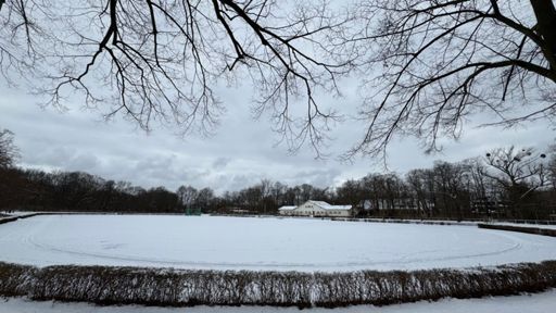 Verschneit präsentiert sich heute das Stadio Buschallee. Tief „Max“ brachte gestern Abend und heute Nacht die weiße Pracht. ❄️