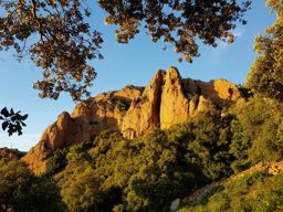 Pic du cap Roux au soleil couchant