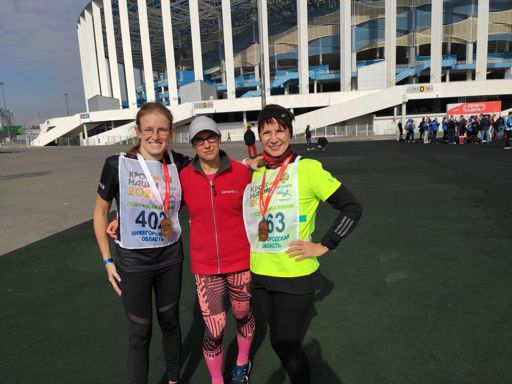 Слева направо: Варвара Необутова, я, Ольга Бычкова