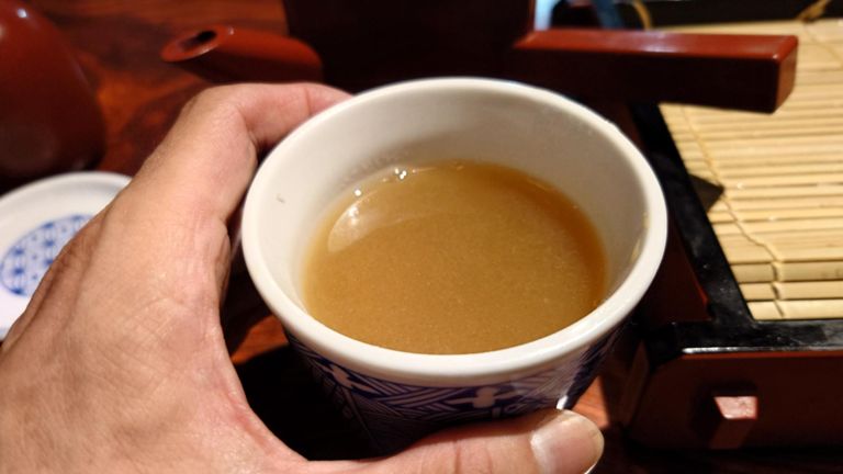 ちょっと醤油が濃いかなと思ったつゆだけど、今日みたいな汗だく💦になるときは蕎麦湯の塩気が効く～😆