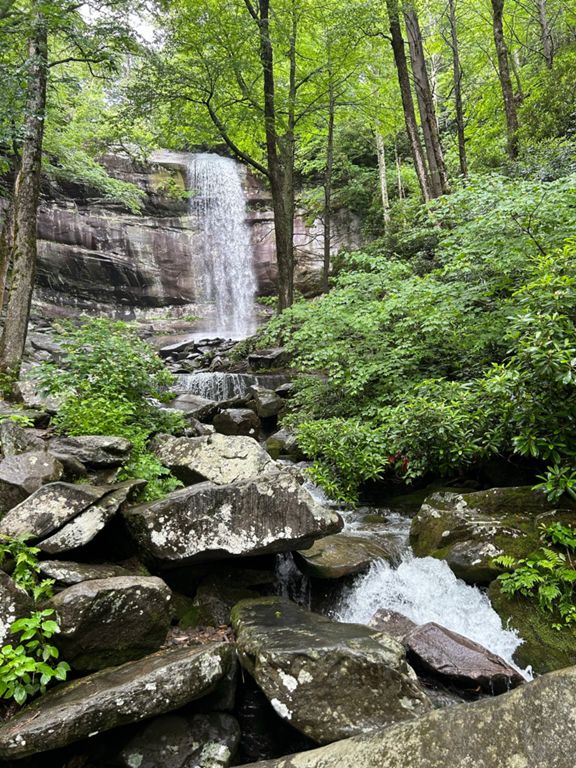 Rainbow Falls photo 3