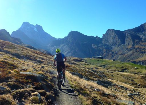 Viso : la montagne et le refuge