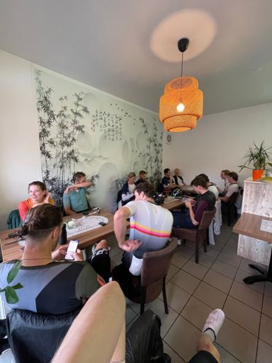 Das Letzte, was der Asia Laden sieht, bevor Box 3 ausverkauft ist.