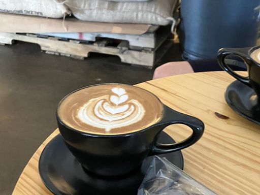 Latte with unsweetened almond milk