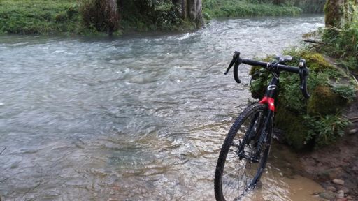 Paso del río España por el molín de Ferrería.