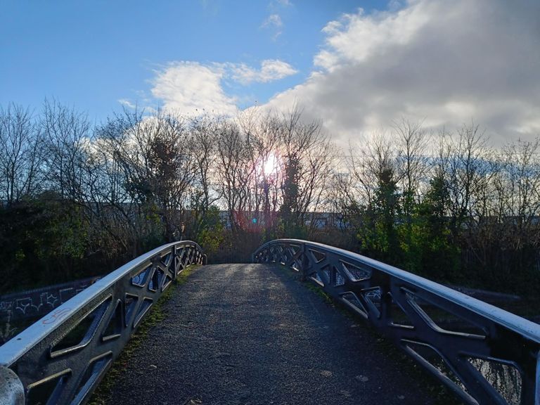 Linthouse LaneWolverhampton Road WestBentley Mill Way 28.0 mi