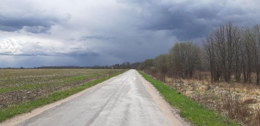 Проехал Фрунзенское. Путь на КП2 Озёрск. По правую руку течёт р. Бородинка.