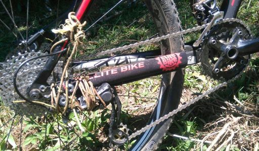 Nós inventa mas não empurra.