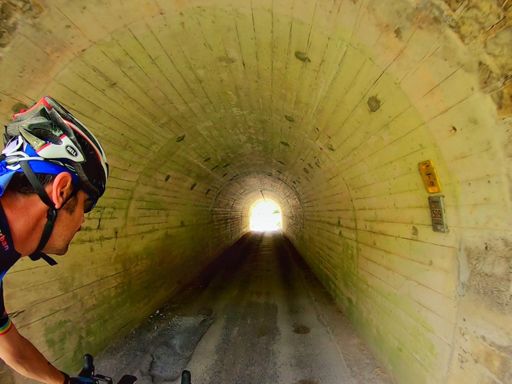 A8 Tunnel bei Niefern