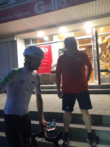 die einzig relevante konversation heute. was ist die definition von pizza marinara?