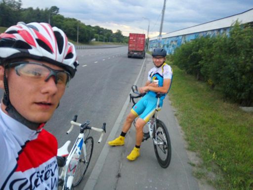 Ждал Санька минуты 3 по ощущениям :))