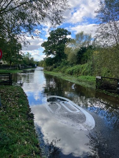 This was the one that finally made me turn around - was over ankle deep even at the grass verges