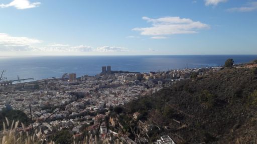 Santa Cruz desde la carretera de Los Campitos