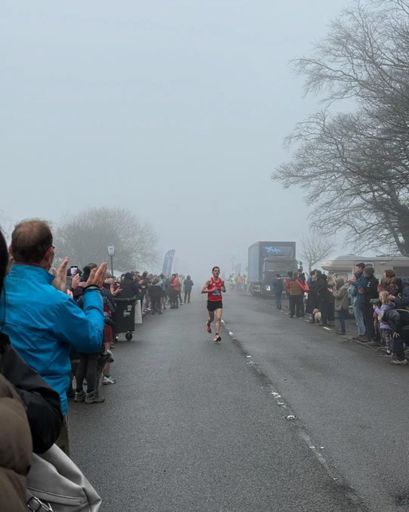 Emerging from the clag at Ringinglow

📸 Chris Booker