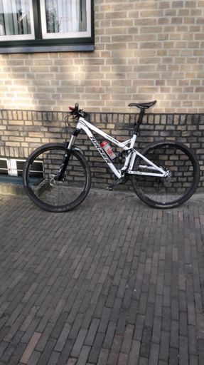 M'n Kom bike... Vork en demper gereviseerd.. weer Top!