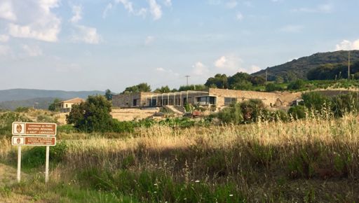 Pas malheureux les viticulteurs 💶💰Domaine Léon Baral