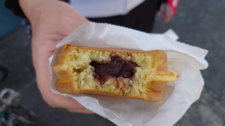 「クリームとあんこ一つずつ」と注文😂