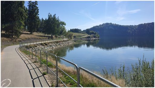 Trasa Velo Czorsztyn na zachód od Czorsztyna