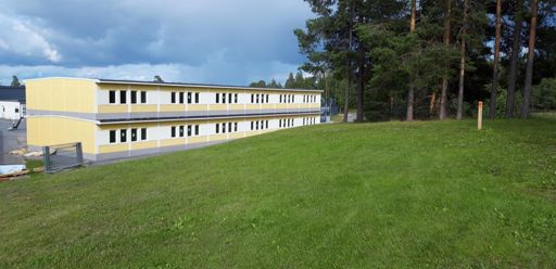 Uusi linjaus! Ei enää alareittiä, nuoli opastaa suoraan monttuun.