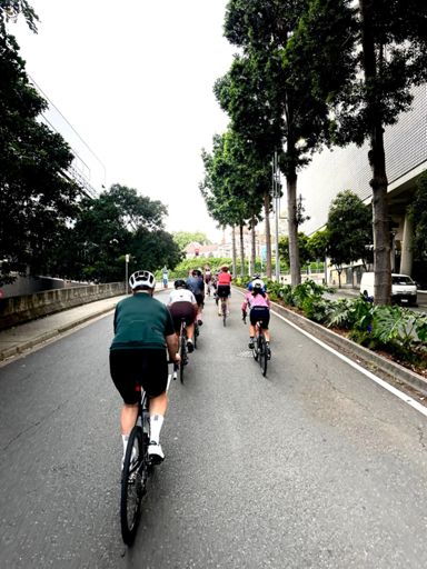 🚴🚴‍♀️🚴‍♂️