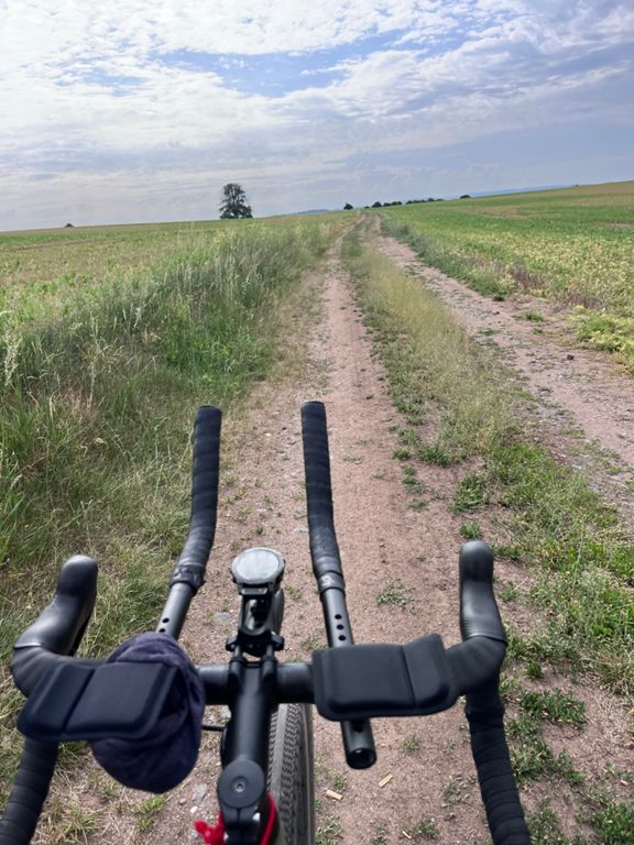 Gravel ride to Prague photo 3