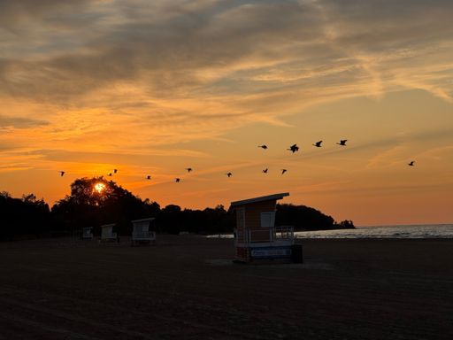 Sunrise at Cobourg waterfront