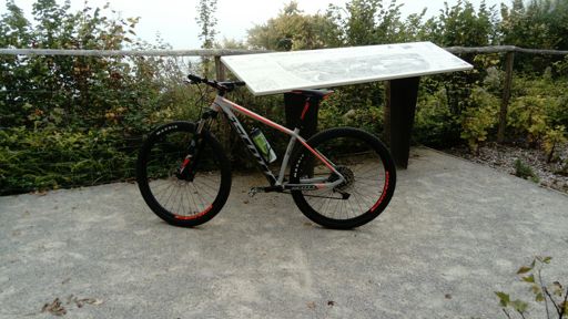 Belvédère vaux dans le brouillard