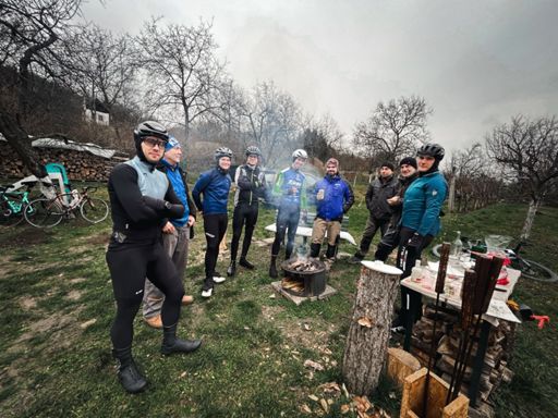 ....... a potom koláče 😊 U Toma na dvorku toho bylo teda požehnaně! 