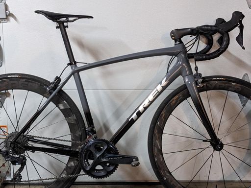 The aluminum framed, rim braked, mechanical shifting faithful friend that carried me all year. 