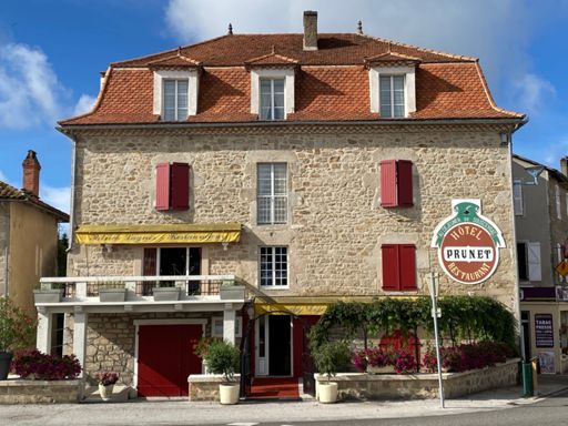 Sousceyrac : hommage à Pierre Benoit....