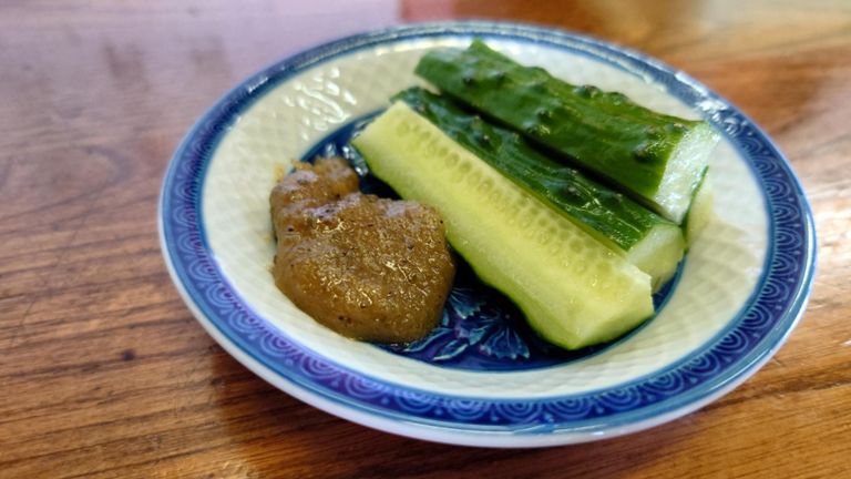 自転車大変だったでしょう!と出してくれた自家製柚子胡椒味噌と自家栽培きゅうり🥒