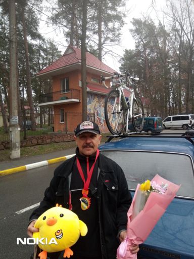 Квітуче місо Буча до вторгнення російських загарбників вбивць мирних людей і дітей ! Слава Україні! Смерть ворогам!