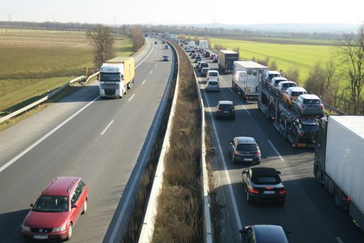 Stau auf der A61.