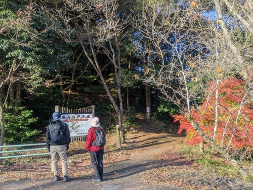 本日は1人急用で来られず3人で