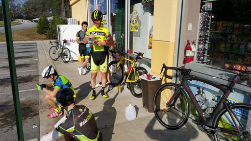 Store Stop with Chipsahoy for lunch.