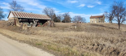 More stone structures between Zeandale and Wabaunsee.