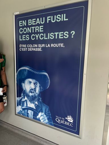 The Quebec version of Share the Road