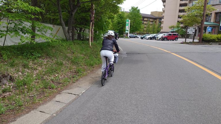 何と!ブロンプトンで登ったねーちゃんがいた!