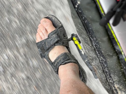 I opted to go barefoot despite the fact that it was 50 degF and raining and very, very windy. I wanted to keep my socks as dry as possible since I knew it wasn't supposed to rain all day.