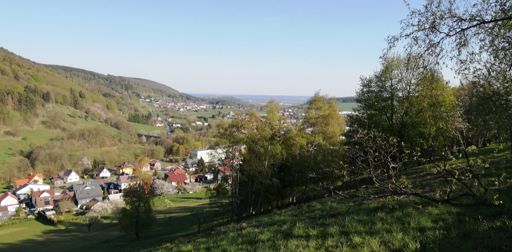 ... und vom Strohberg Richtung Sonneberg