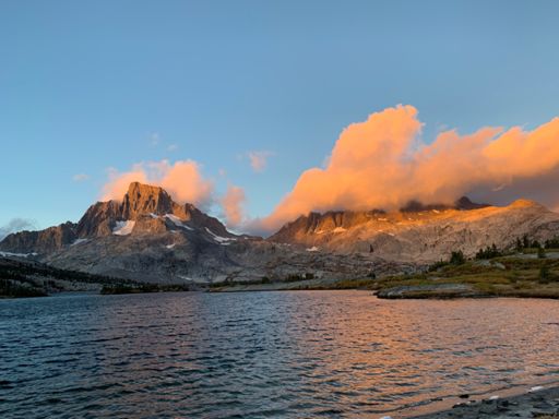 Banner peak and thousand island lake.