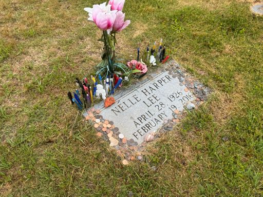 Saw "Harper Lee" gravesite when I was planning out the route, so I had to swing by!