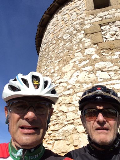 Devant le Moulin de Parignargues